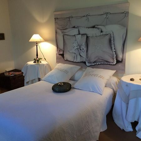Logis De La Paqueraie Bed & Breakfast Saint-Branchs Luaran gambar