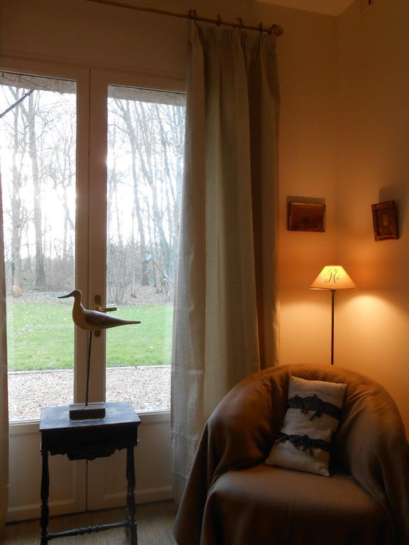 Logis De La Paqueraie Bed & Breakfast Saint-Branchs Luaran gambar
