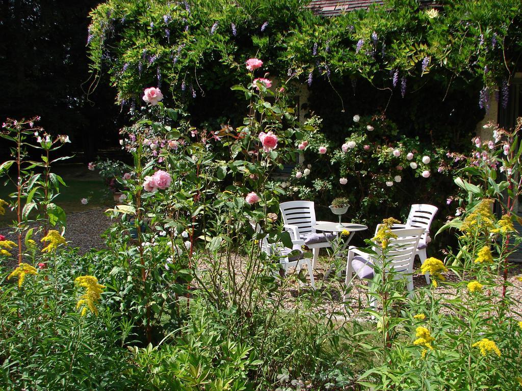 Logis De La Paqueraie Bed & Breakfast Saint-Branchs Luaran gambar
